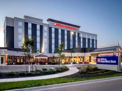 Hilton Garden Inn Winnipeg South Exterior photo